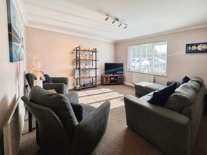 Lounge- click for photo gallery